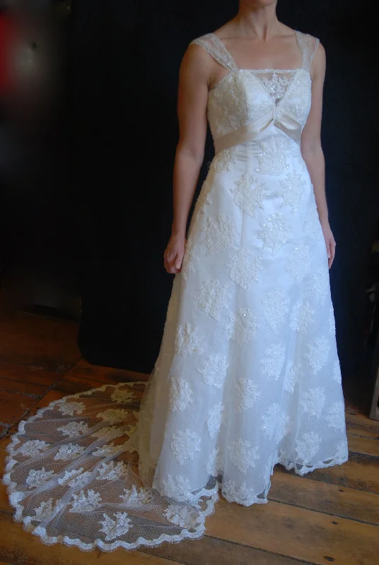 David's Bridal Ivory/champagne lace overlay Lace Dress Dreamy